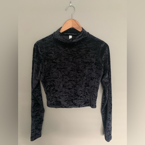 RARE NWOT 🔥 Lululemon All Aligned Mock Neck Long Sleeve *Crushed Velvet Black - Picture 6 of 8
